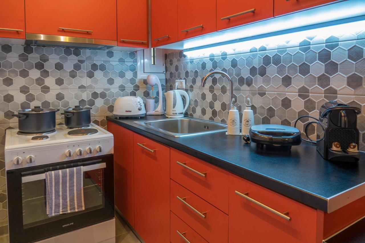 Stylish Modern Studio In The Heart Of אתונה מראה חיצוני תמונה