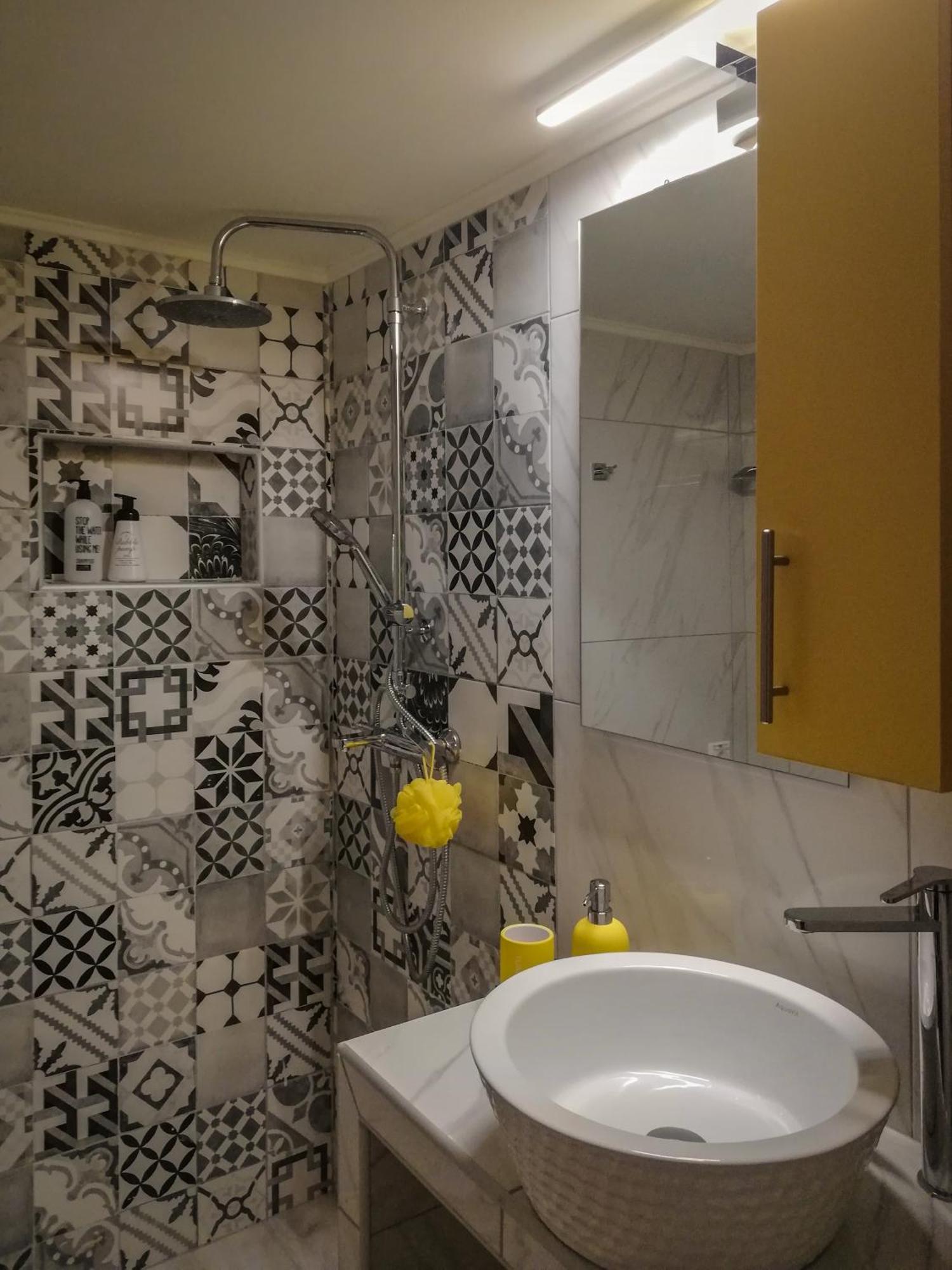 Stylish Modern Studio In The Heart Of אתונה מראה חיצוני תמונה